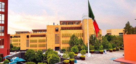 Hombre resulta herido con arma de fuego en el estacionamiento del Tec de Monterrey