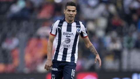 ¡Se queda! Celso Ortiz renueva contrato con Rayados
