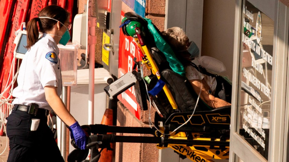 Registra EU más de 32 millones de casos de COVID-19