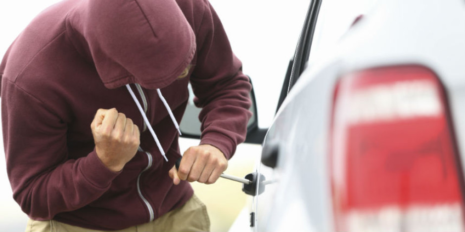 Investigan ola de robo de autos