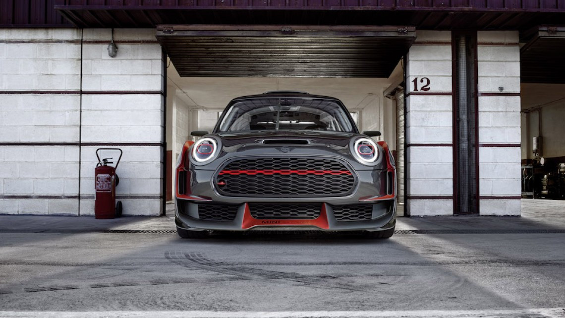 Crean Mini Cooper para pista de carreras