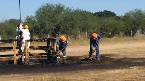 Fuga de petróleo se registra en zona urbana de Altamira