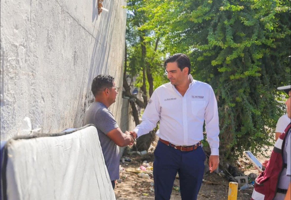 Entregó Carlos Peña Ortiz apoyos municipales en Leyes de Reforma