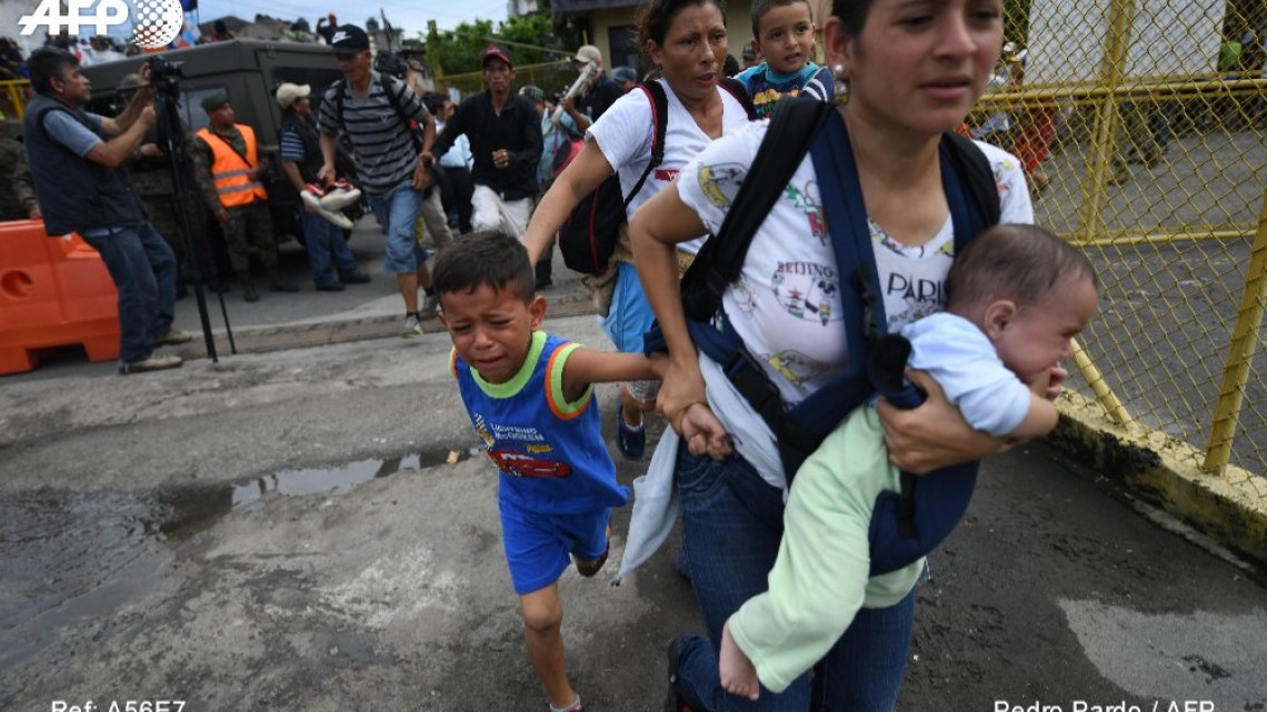 Contienen ingreso de caravana migrante en México