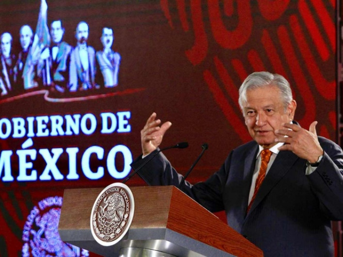 Cisen, huelgas, protección a mujeres, todo esto y más en conferencia matutina de AMLO