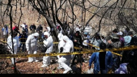 Fiscalía de Jalisco confirma descubrimiento de 11 bolsas en canal