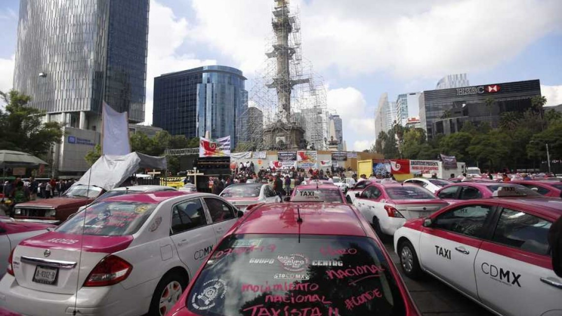 Paro de taxistas en la CDMX provoca caos, redes reaccionan