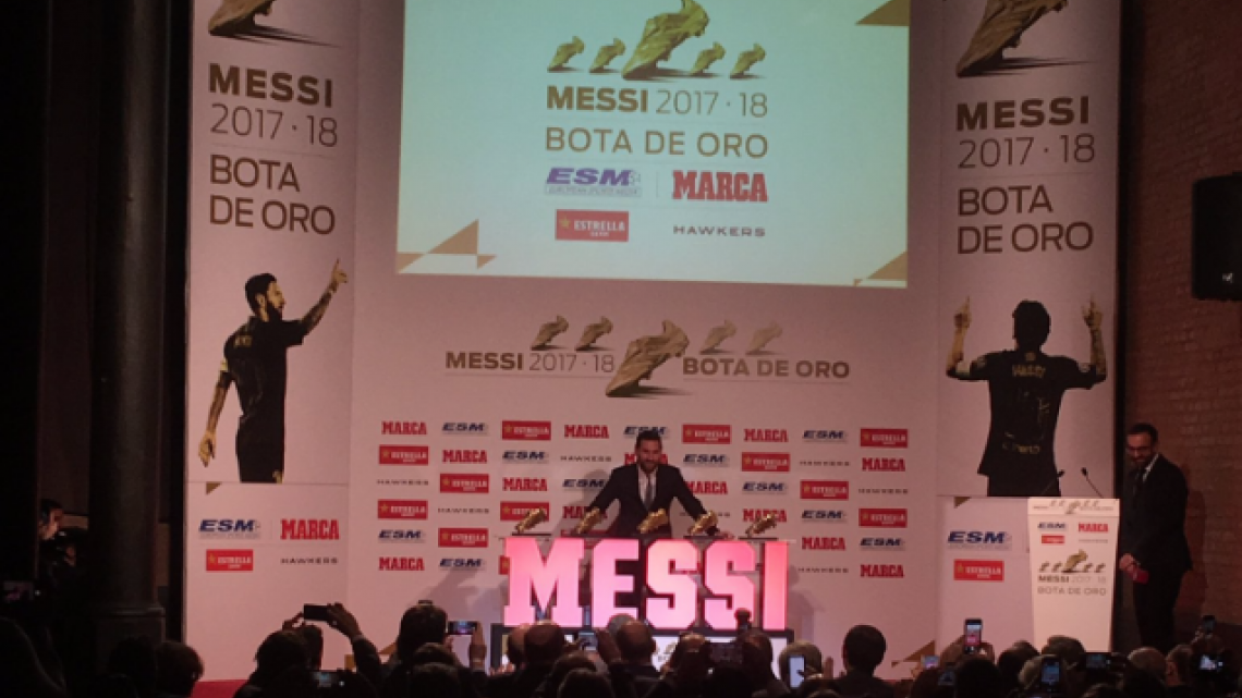 Lionel Messi recibe su quinta Bota de Oro 