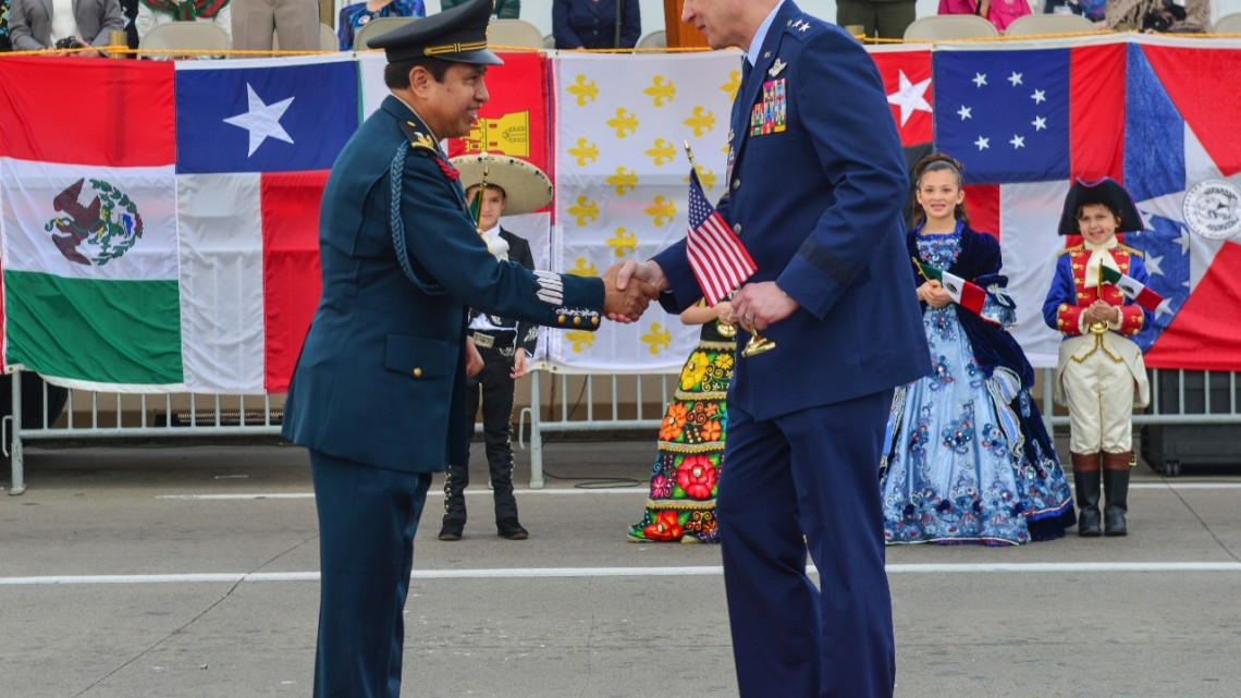 Una hermandad firme reflejan los Dos Laredos 