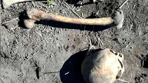 Encuentra restos del ex esposo de su pareja