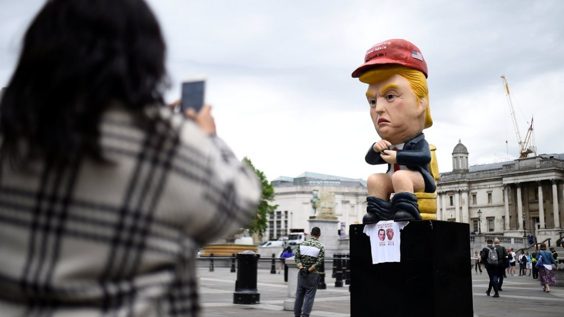 Como protesta, el gigante 'Baby Trump' vuelve a sobrevolar Londres