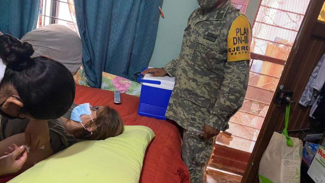 Brigadas Correcaminos vacunan contra el COVID-19 a más de 500 personas en su domicilio 