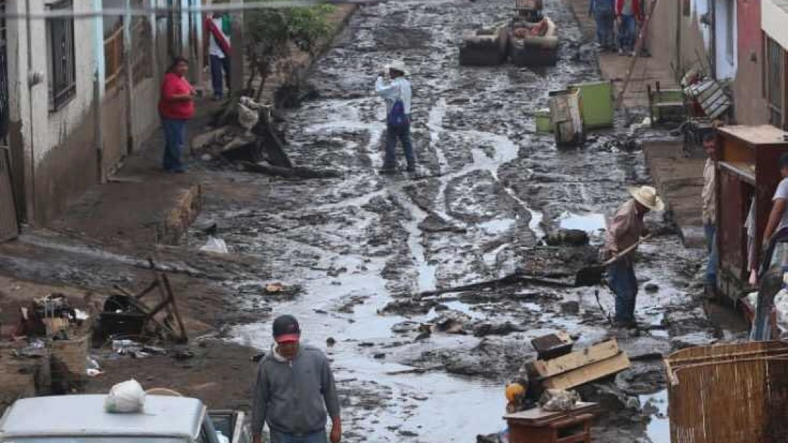 3 muertos tras desbordamiento de río en San Gabriel