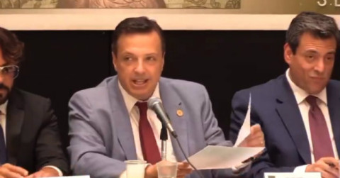 Diputado confunde cultura huichol con huachicol