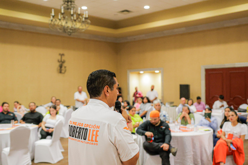 Roberto Lee, asistió a la Consulta Ciudadana donde escuchó y compartió sus propuestas para el futuro de Matamoros 