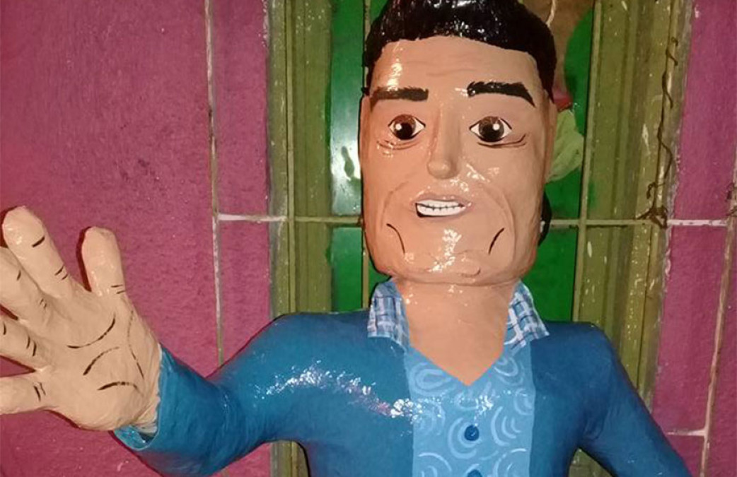 Piñatería presenta el nuevo terror de los reporteros para Halloween