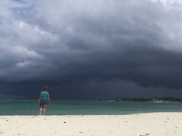 Tormenta tropical ‘Humberto’ se acerca a las Bahamas