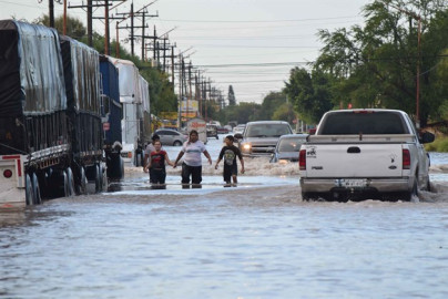 Fuertes lluvias sorprenden a habitantes
