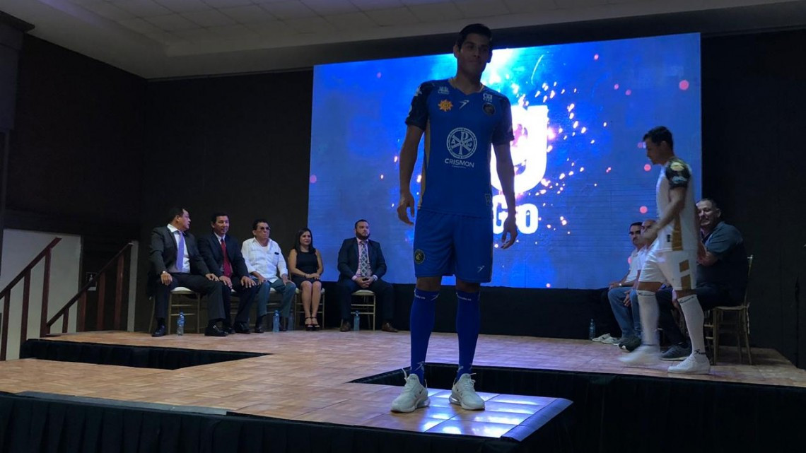 Presentan la nueva armadura de Gavilanes FC 