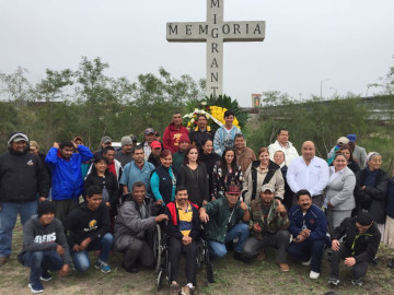 Oran para conmemorar Día internacional del Migrante