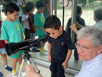Inicia en el planetario la aventura a través del taller “La Mirada Cósmica