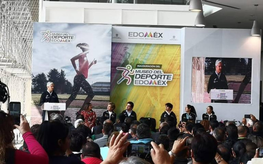  Secretaria de Cultura destaca “brazadas” de atleta ¡Sin brazos!