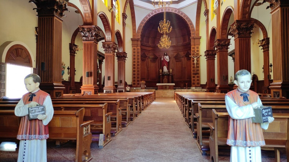 Mínimas las misas por bodas, quinceañeras o bautizos