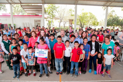 Realiza DIF quinta entrega "Apoyando tu futuro"