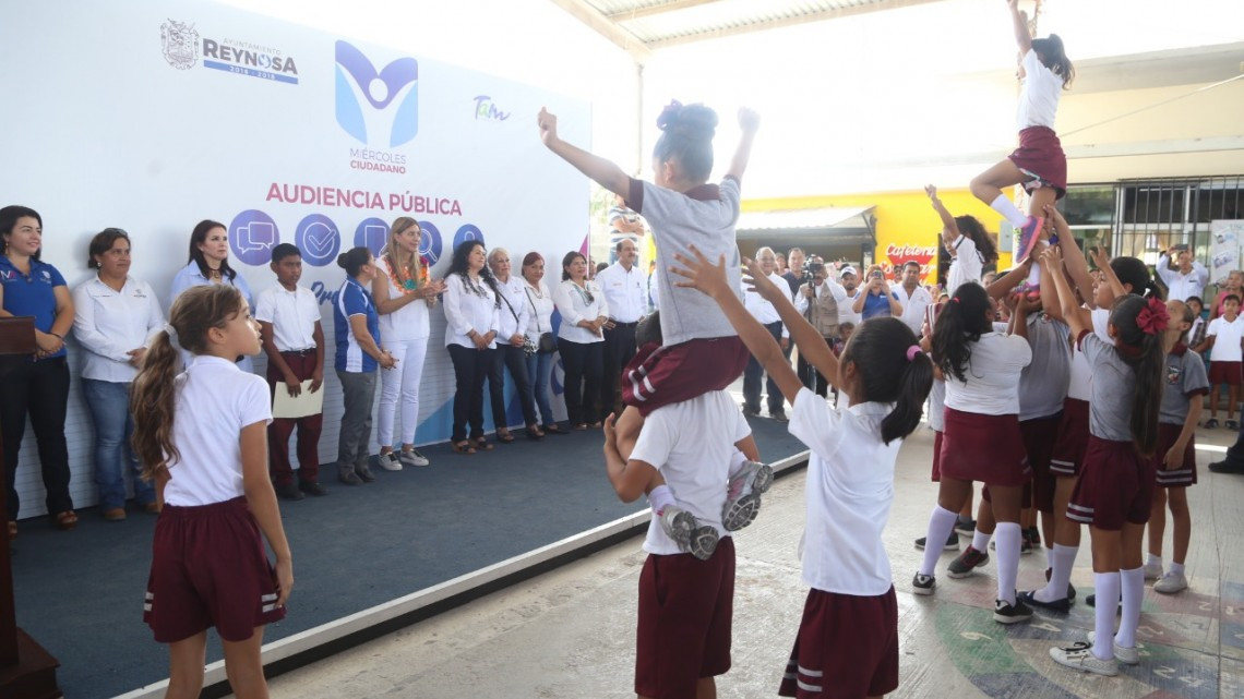 Ayuntamiento lleva apoyo a Hacienda Las Bugambilias