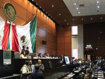 Aprueban en comisiones Reforma Educativa