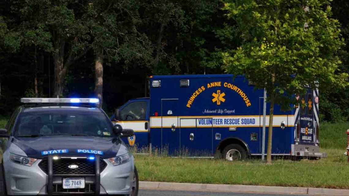 11 muertos tras tiroteo en Virginia Beach