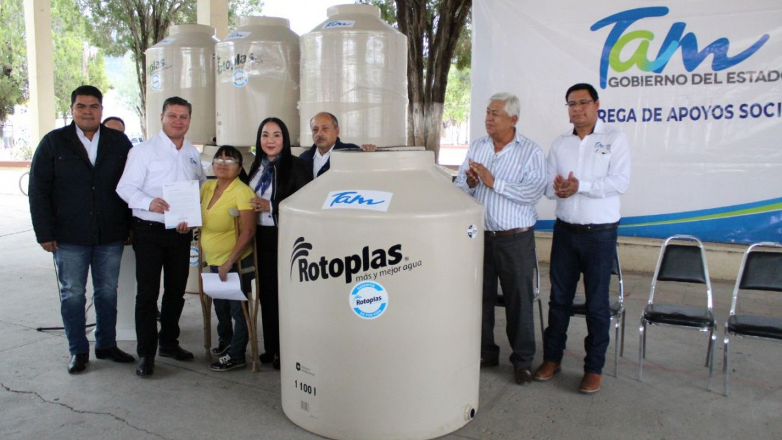 Gobierno de Tamaulipas y SEBIEN entrega insumos en Palmillas