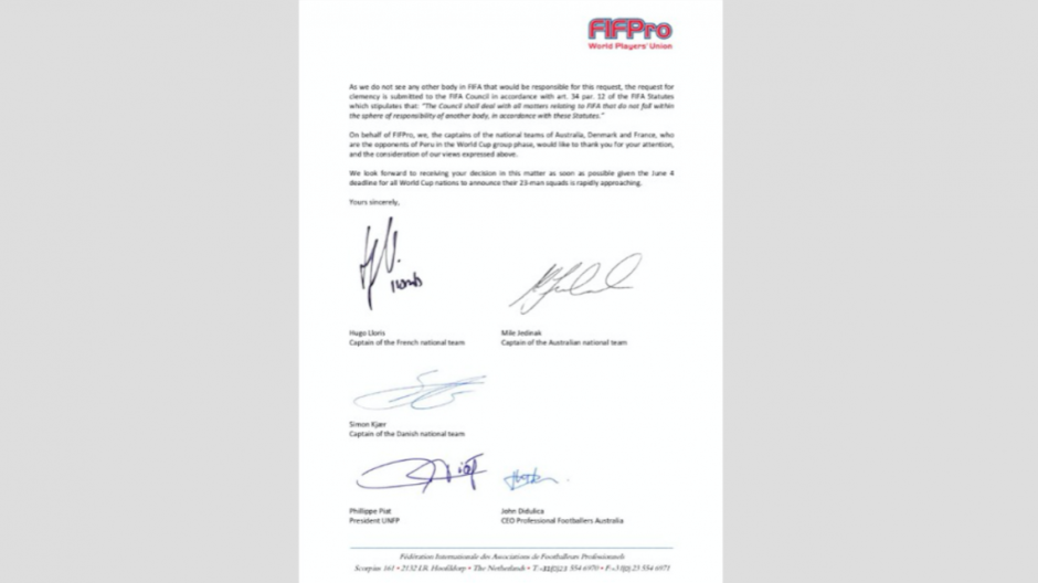 Rivales de Perú en el Mundial piden a la FIFA que deje jugar a Paolo Guerrero