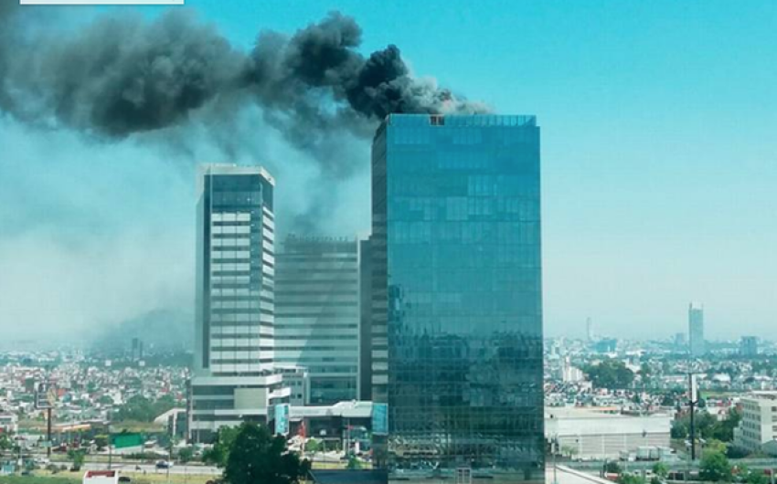 Incendio en Torre Titanium fue por falla en sistema de aire acondicionado