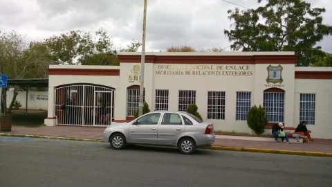 Nueva titular de la oficina de enlace de la S.R.E. ahuyenta a los “Coyotes”