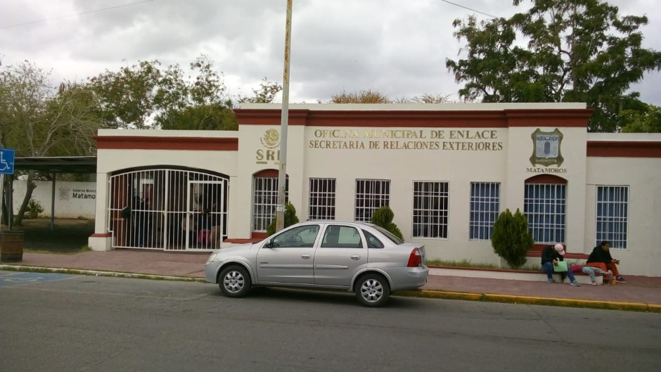 Nueva titular de la oficina de enlace de la S.R.E. ahuyenta a los “Coyotes”