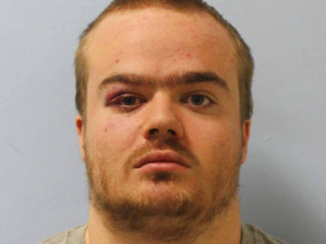 Hombre es condenado a 15 años de prisión por arrojar a niño de balcón