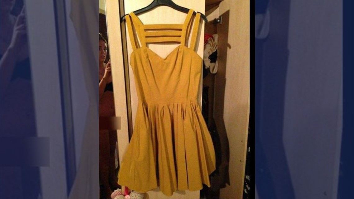 Joven enseña accidentalmente de más