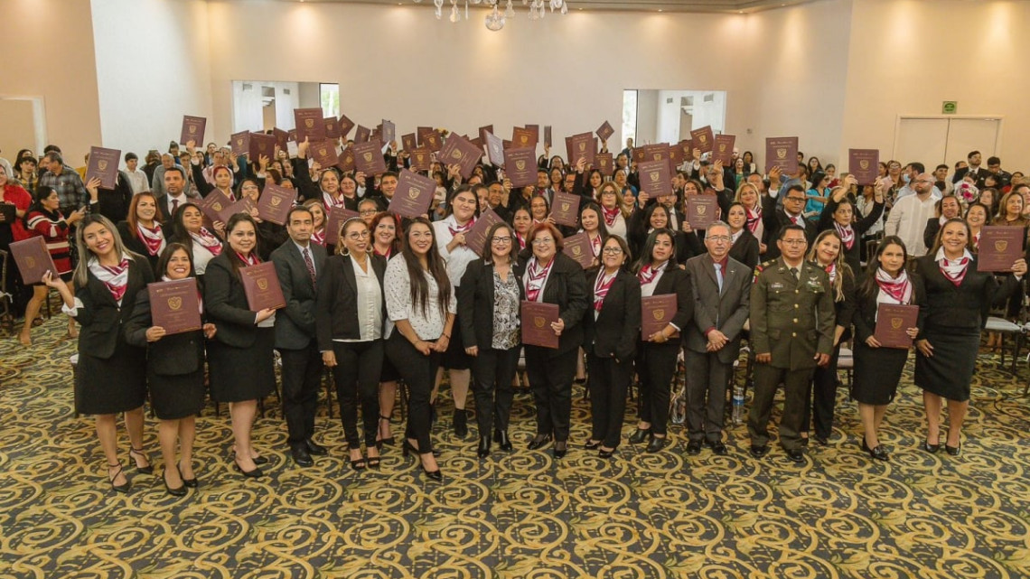 Egresan nuevos licenciados y másteres del Centro de Actualización del Magisterio en Tamaulipas