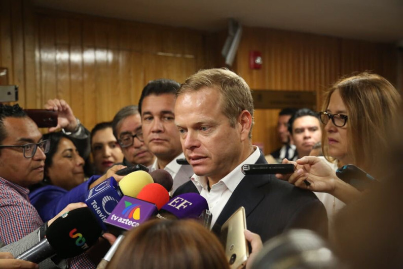 Morena y PVEM confirman acuerdo para ceder diputados