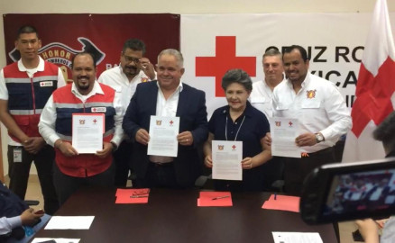 Firman convenio Cruz Roja y Bomberos para brindar una mejor atención a la ciudadanía