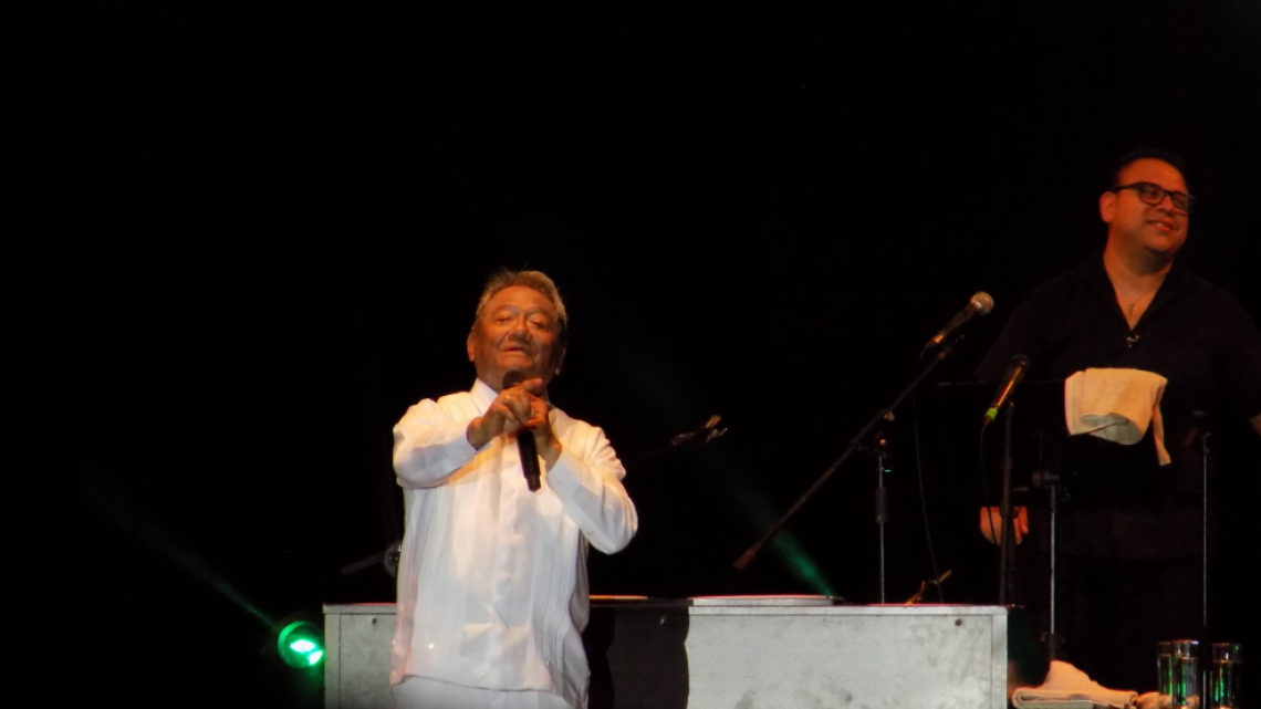 Armando Manzanero regala una `Noche Blanca´