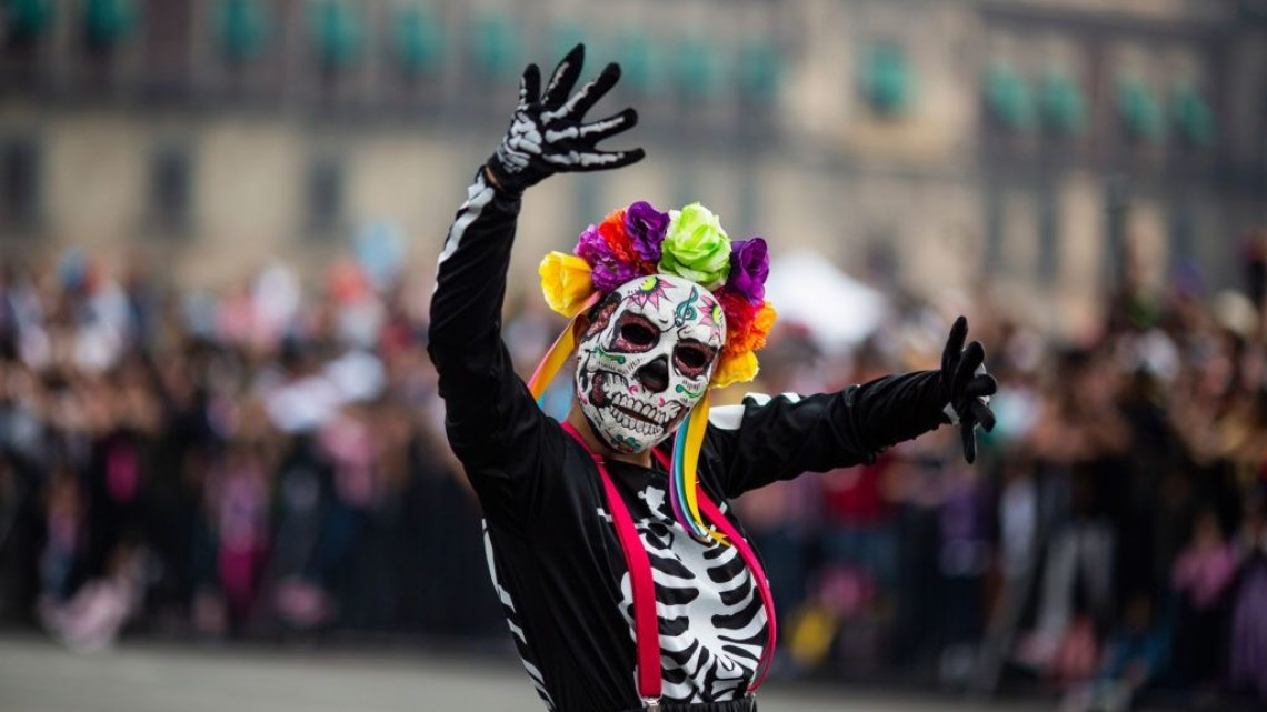 La CDMX se llena de color y tradición con el desfile del Día de Muertos