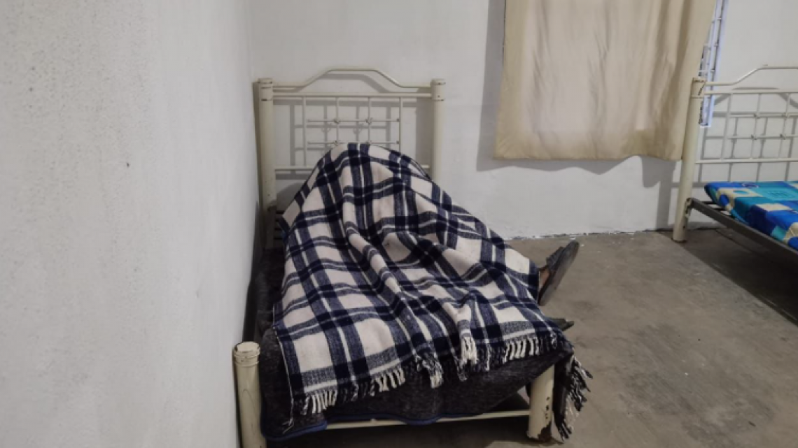 Atienden a 12 personas en situación de calle por bajas temperaturas 