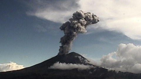 Registra Popocatépetl exhalación por la tarde