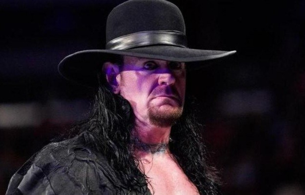 The Undertaker firma contrato con la WWE