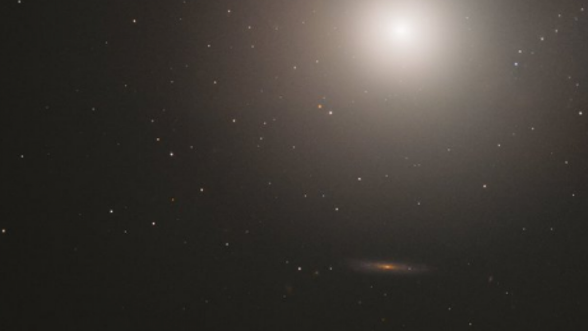 Hubble capta increíble fotografía de una galaxia elíptica