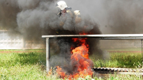 Dos muertos tras explosión en zona militar de Rusia