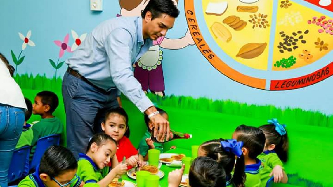 “Desayuna Bien” beneficia a alumnos de escuelas de nivel básico