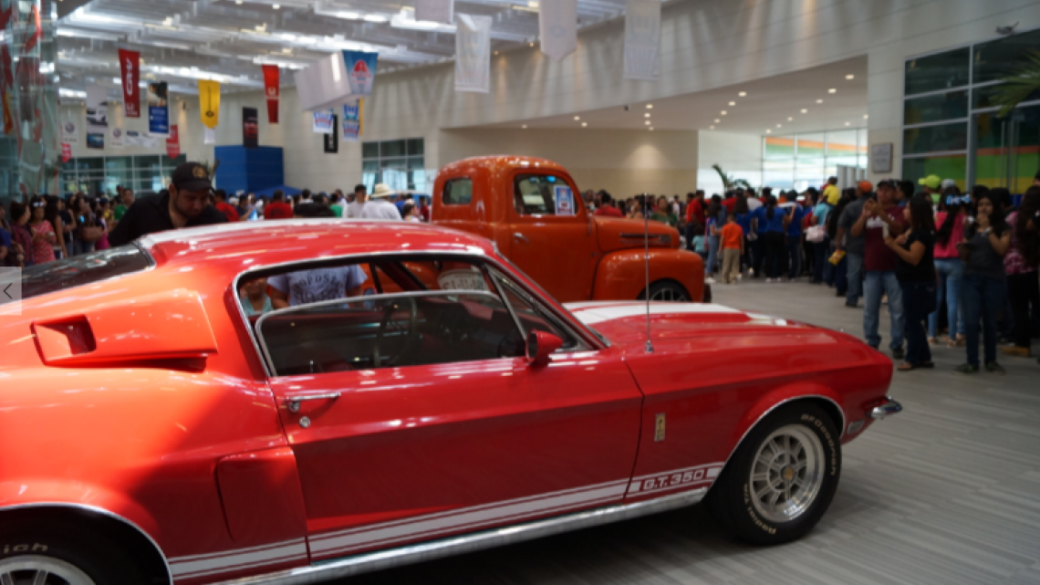 Martín Vaca engalana el Car Fest 2017